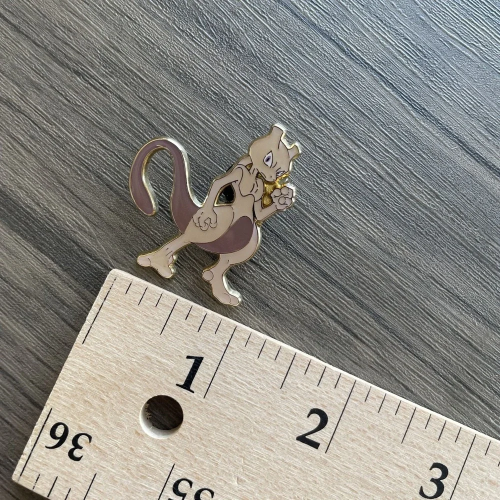 Nintendo Pokemon Mewtwo Shining Legends Pin OS Gold Purple Unisex Enamel Metal